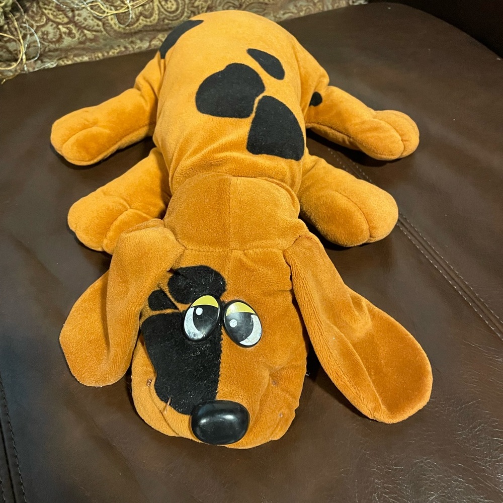 Vintage Authentic 80’s Pound Puppy Plush